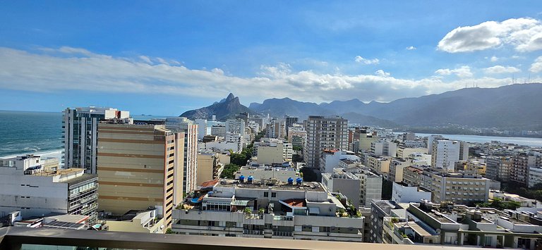 Vista Incrível e Lazer no Coração de Ipanema