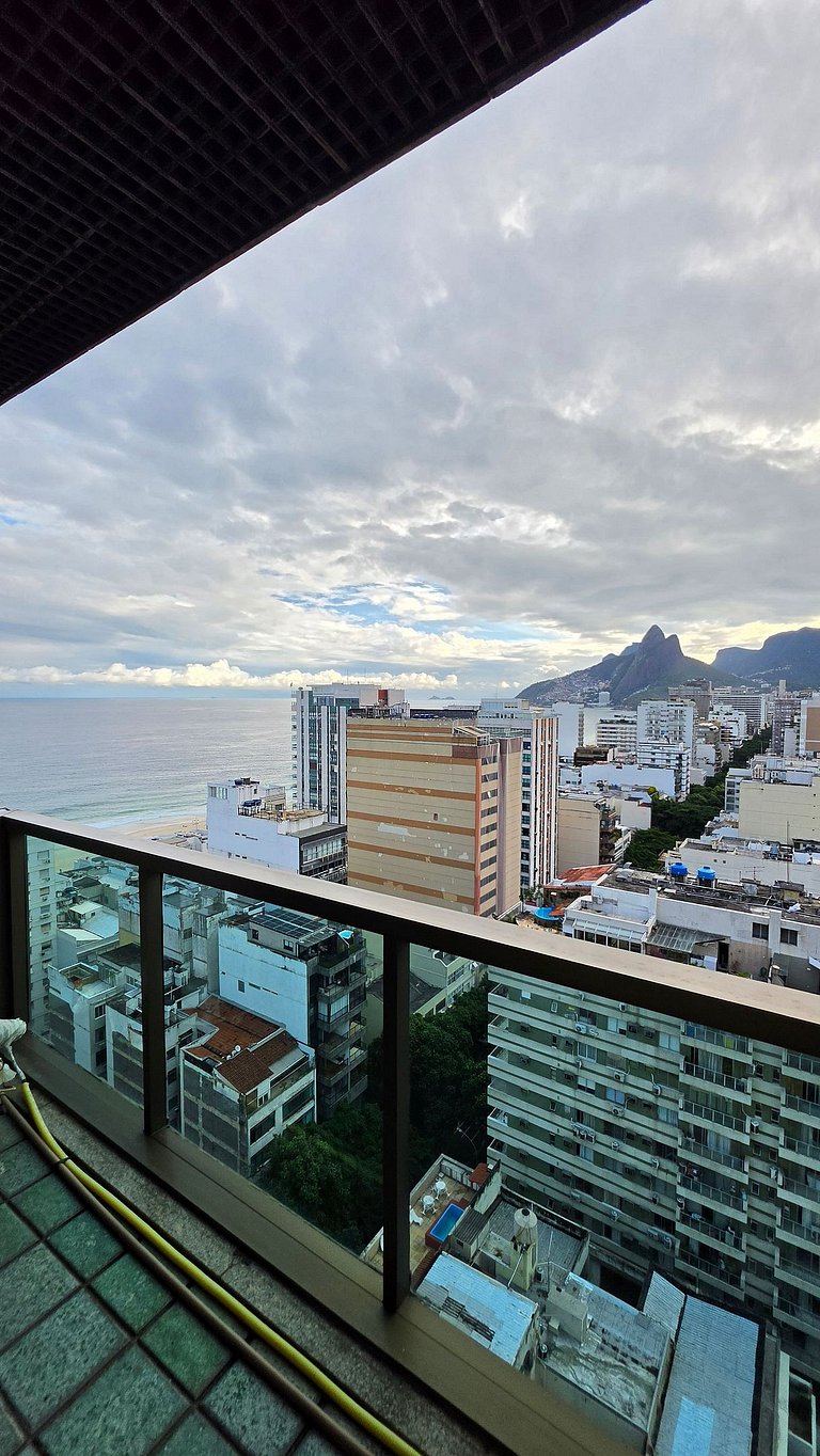 Vista Incrível e Lazer no Coração de Ipanema