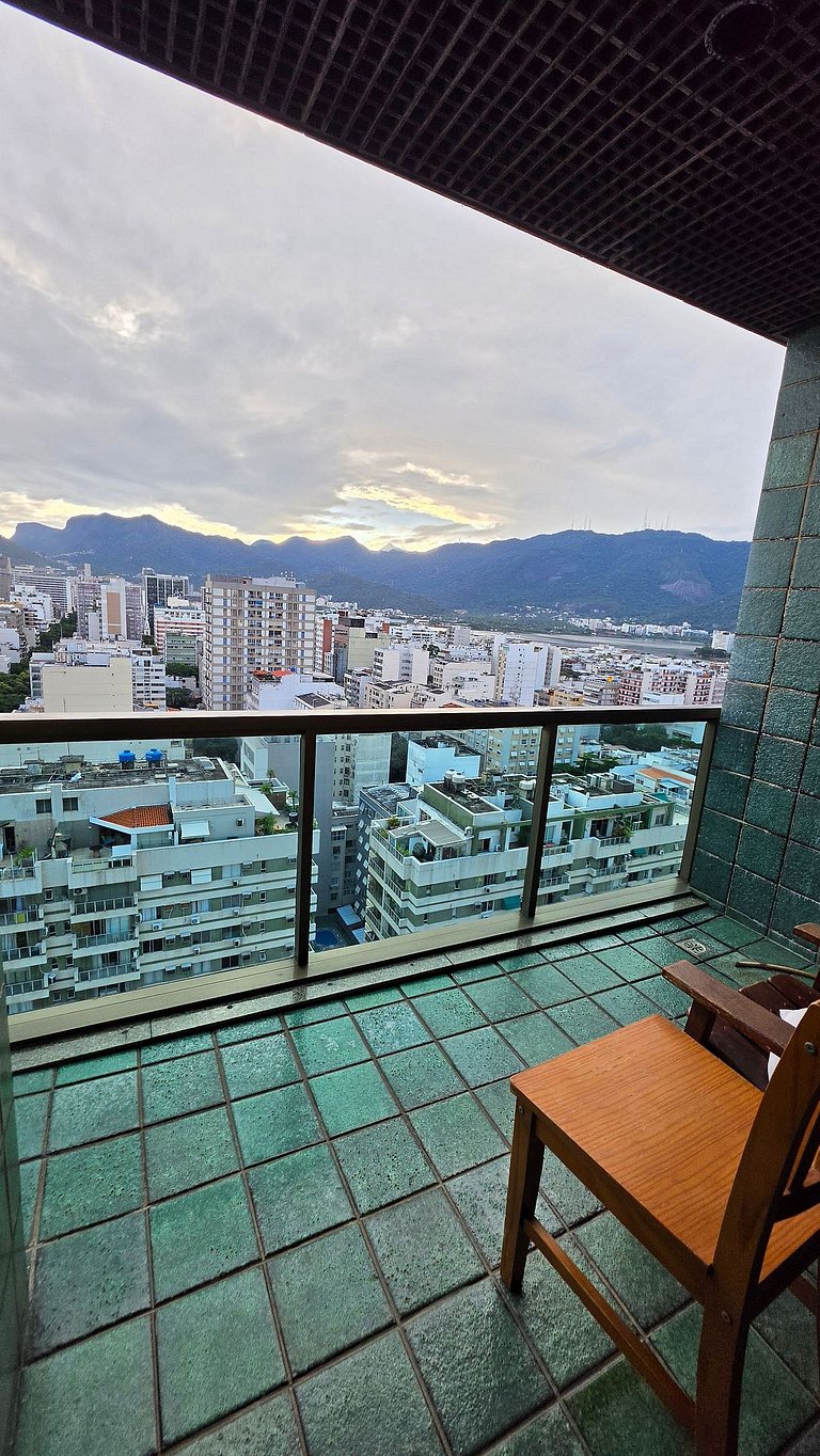 Vista Incrível e Lazer no Coração de Ipanema
